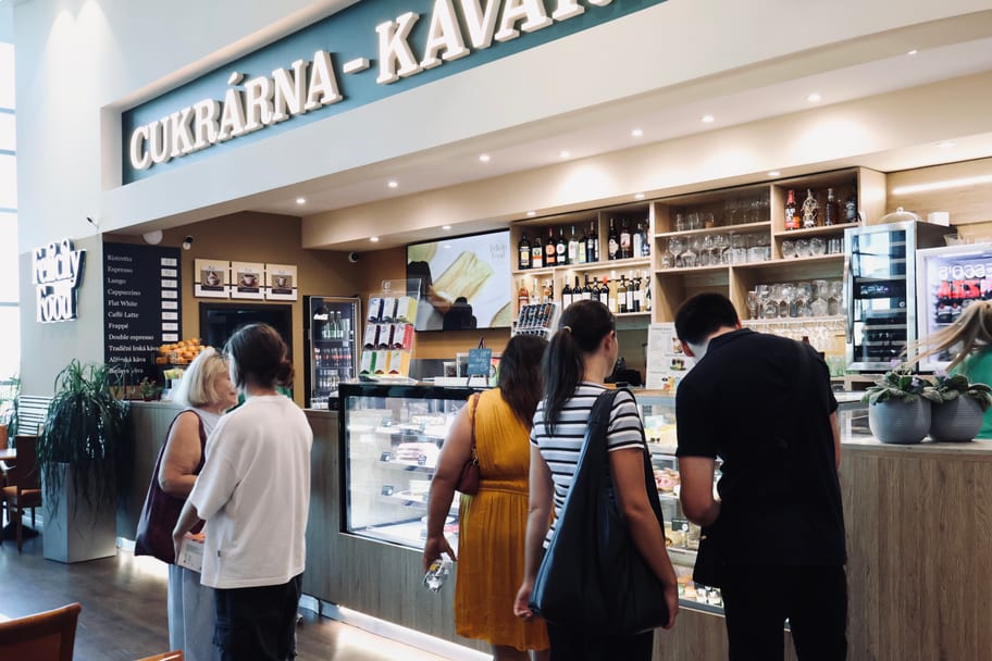 Osvěžující koktejly ve Felicity Food Metropole Zličín
